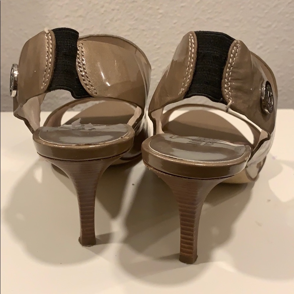 Heels - Picture 4 of 6